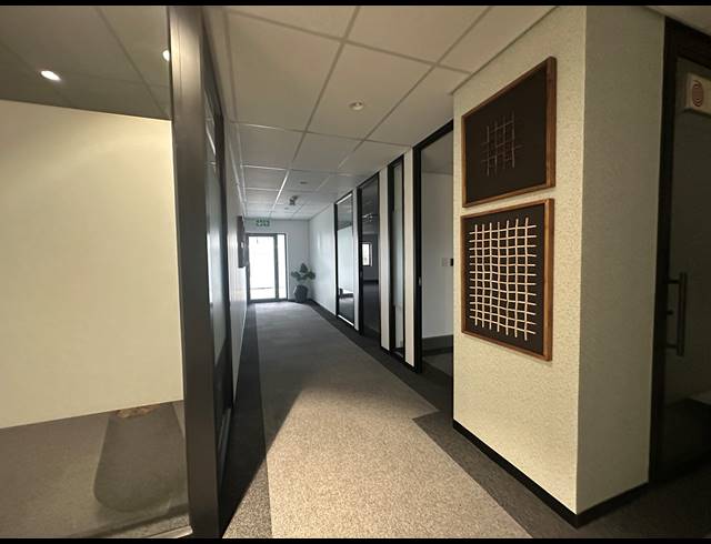 90M² CO-WORKING SPACE TO LET IN CENTURION CENTRAL